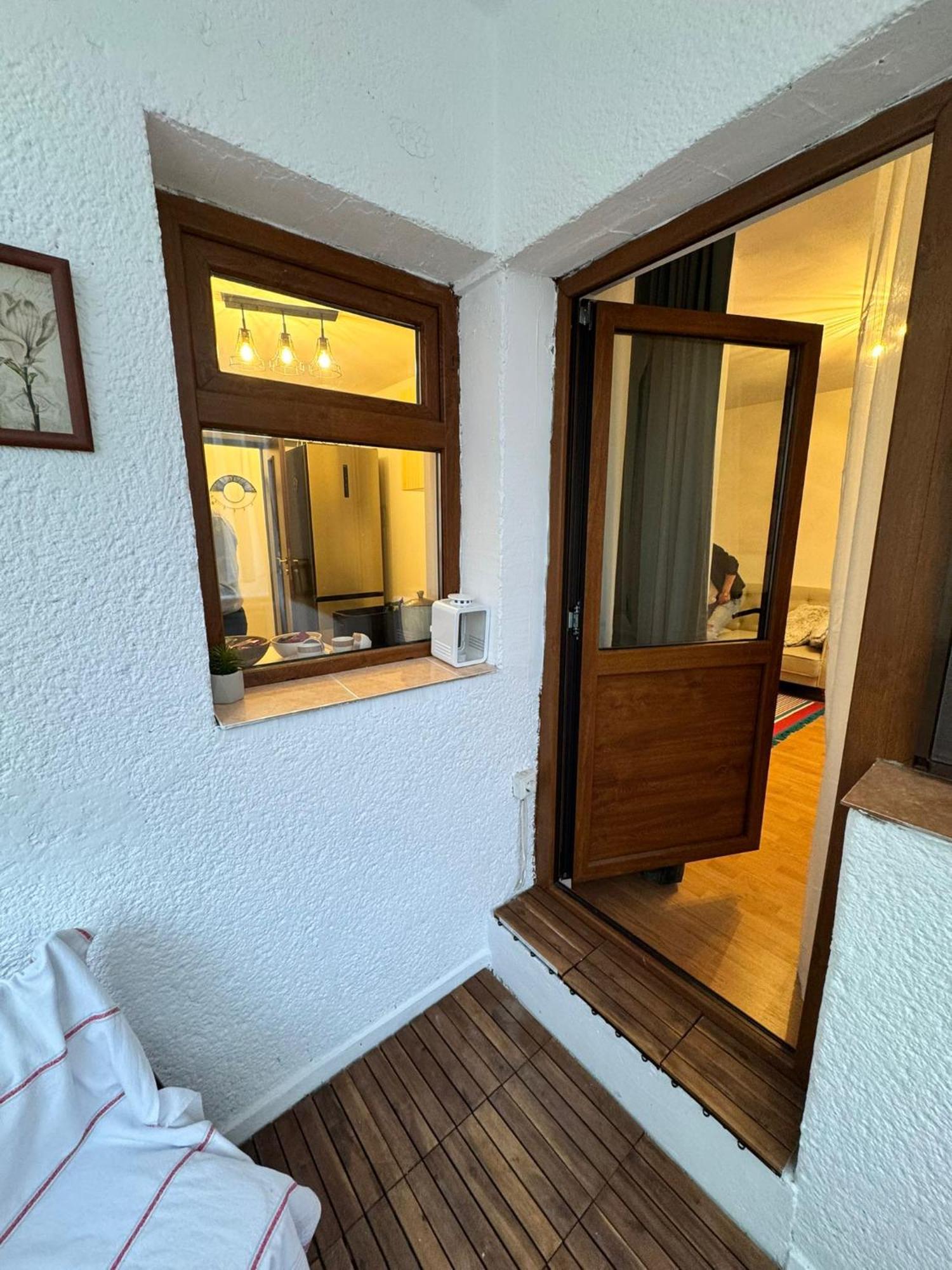 Apartament Zona Marriott-Palatul Parlamentului Bukarest Kültér fotó