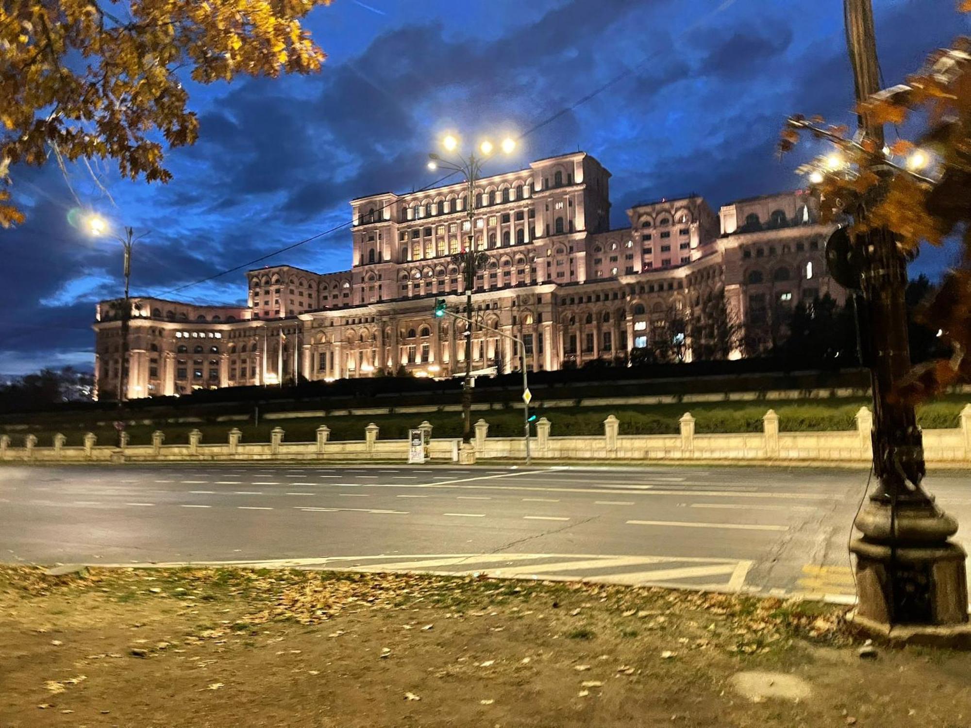 Apartament Zona Marriott-Palatul Parlamentului Bukarest Kültér fotó